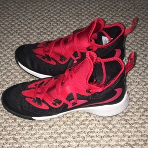 Nike future court 2 big kids shoe